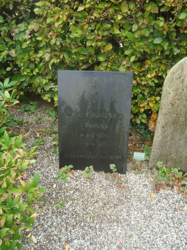 Sine Pedersen.JPG